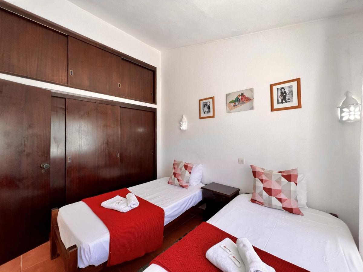 Armacao De Pera Twins 3 With Pool By Homing Apartment Ngoại thất bức ảnh